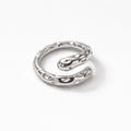 Anello acciaio inox regolabile con spirale martellata