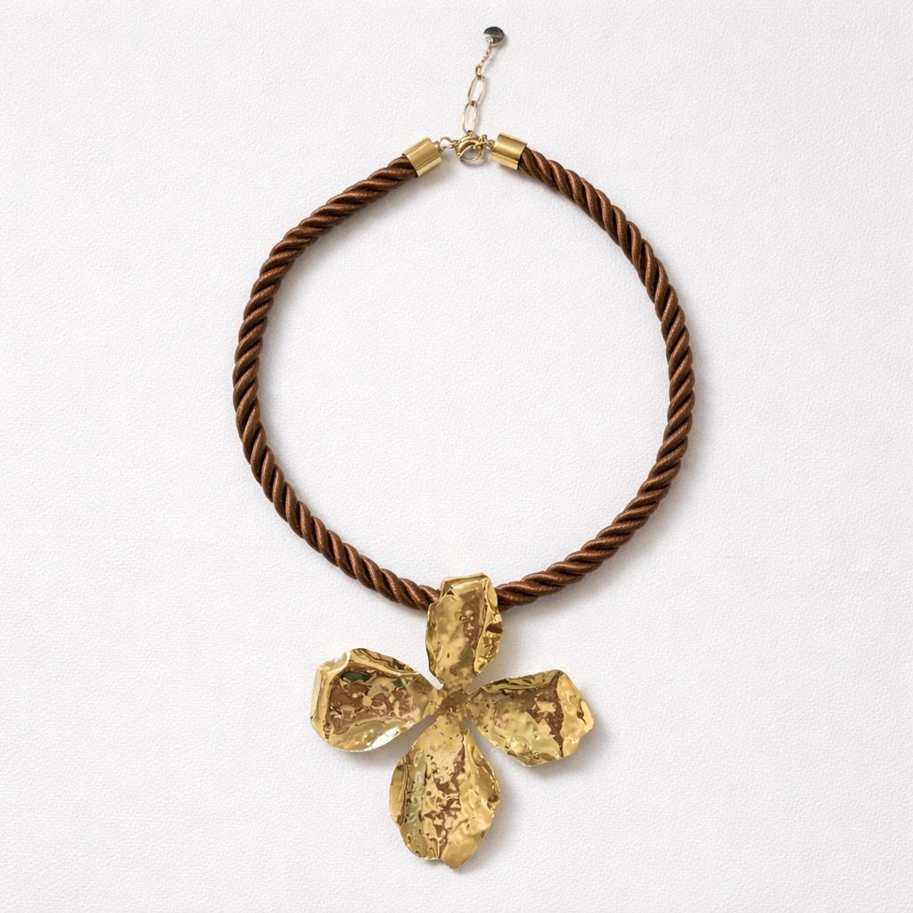 Collana corda e charm acciaio
